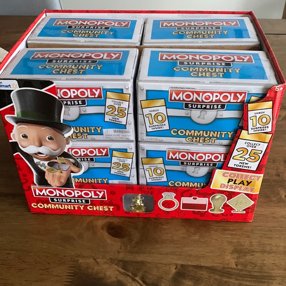 Monopoly Surprise Community Chest hasbro Lot Of 8 Sealed Boxes W/Display
Case